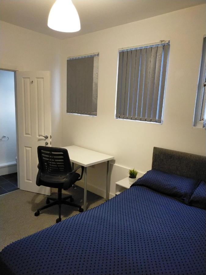 4 Bed Entire House - Heart Of The City - Near Sufc เชฟฟิลด์ ภายนอก รูปภาพ